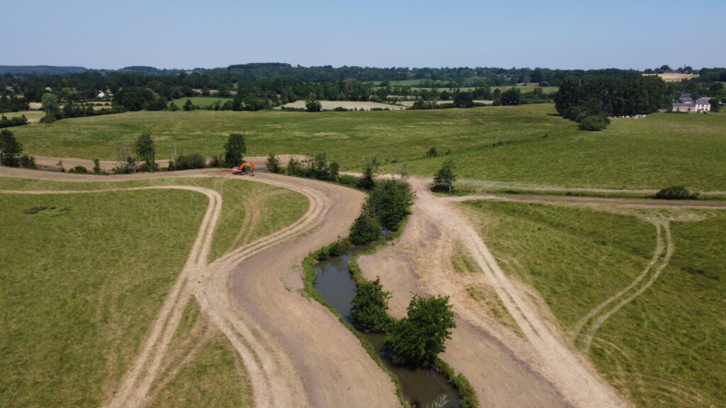 Travaux effacement de merlons Coulonges-sur-Sarthe (61)